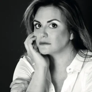 Isabel Llanos